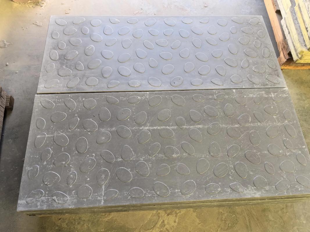 獲得國家發明專利隧道蓋板產品.保證100年不會壞.歡迎咨詢